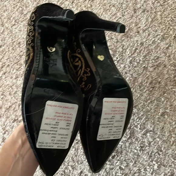 Alice + Olivia Suede Embroidered Heels - Picture 3 of 4